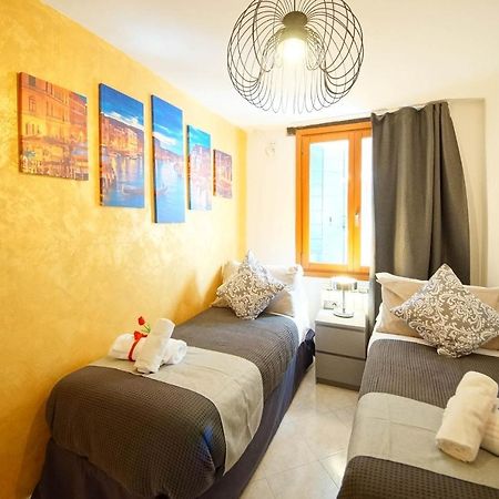 Gondola View Apartment Venedig Exterior foto